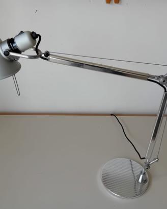 lampada da tavolo Artemide Tolomeo