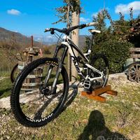 MTB Enduro YT Capra CF