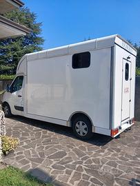 van trasporto cavalli 