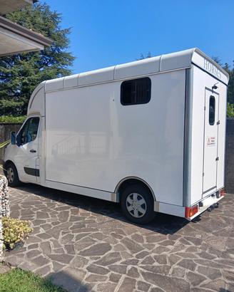 van trasporto cavalli 