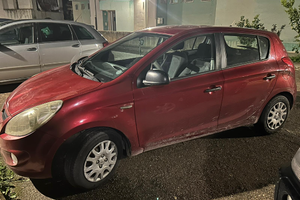 Hiunday i20 benzina gpl