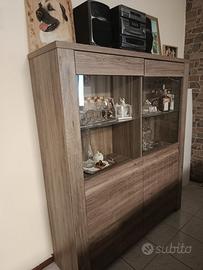 Mobile vetrina soggiorno