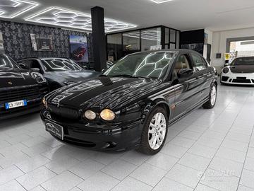 Jaguar X-Type 2.5 V6 24V cat Classic ASI