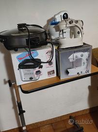 elettrodomestici in blocco con  tavolinoserviletto