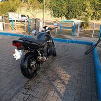 Kawasaki zr7 zr-750 cc iscrivibile asi 48000km 