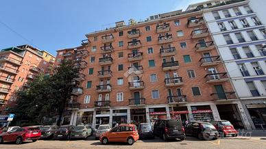 2 LOCALI A MILANO