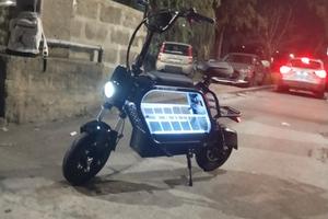 Velocipede elettrico a sella 70 km 800 w