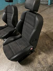 Interni in pelle / tessuto Peugeot 307