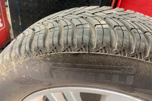 Gomme Pirelli Allseason  PRATICAMENTE NUOVE