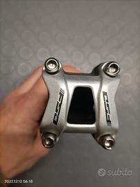 Attacco manubrio FSA GOSSAMER 130 mm