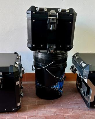 Tris borse, valigie e bauletto Originali BMW