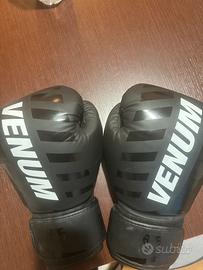 Guantoni da boxe venom 14oz