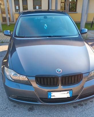 BMW  320 ASI -CRS