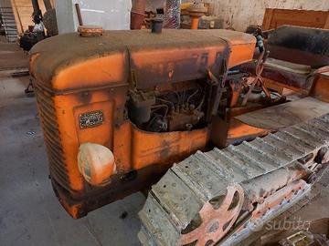 Trattrice 25 C con aratro