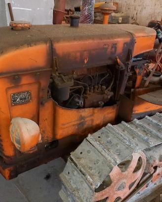 Trattrice 25 C con aratro