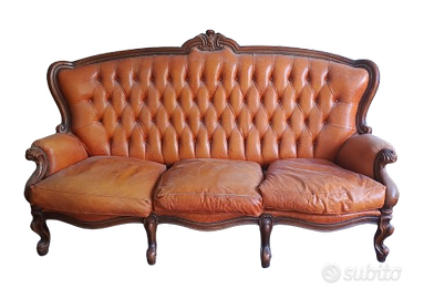 Set Vittoriano in Pelle: Divano + 2 Poltrone