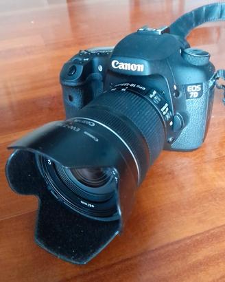 CANON EOS 7D,OBIETTIVO EFS 18-135 1:3,5-5,6+access