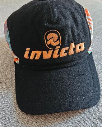 Cappello Invicta Vintage Anni 90