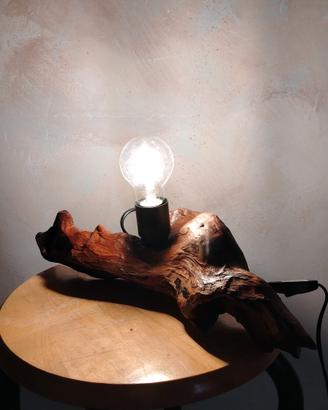 lampada artigianale in legno marino