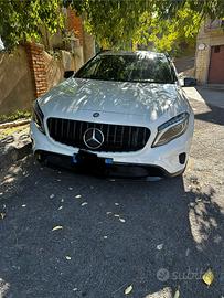Mercedes gla 220  4 matic