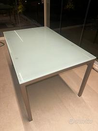 Tavolo Calligaris in vetro con struttura argentata