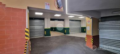 AUTORIMESSA A NAPOLI