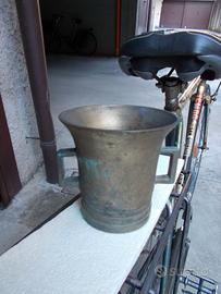 Antico mortaio da farmacista