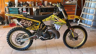 Suzuki rm 250 2t 2008