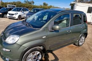 E NUOVA FIAT PANDA 1.3MJET 4X4 AMBITION