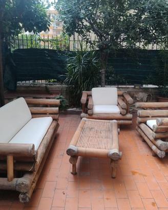 Salotto da giardino in bambù