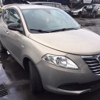Lancia y 2015