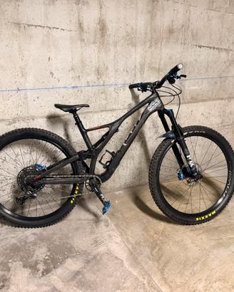 Specialized stumpjumper carbon 29