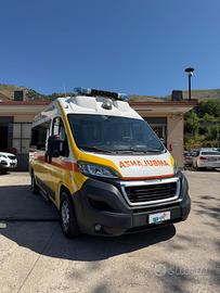 Peugeot Boxer Ambulanza