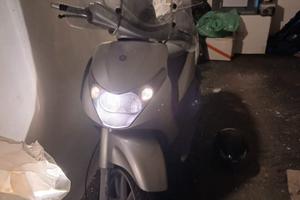 Beverly 200