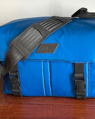 Borsa fotografica imbottita con tracolla blu