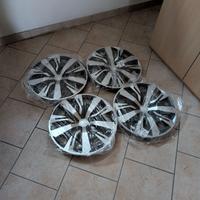 Copricerchi usati Peugeot 208 modello 2020