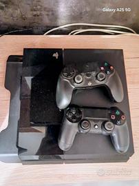 Ps4 console+2 Joystick e 5 CD