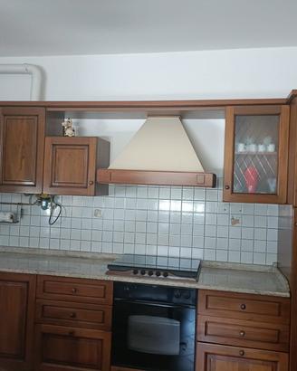 Cucina pari al nuovo