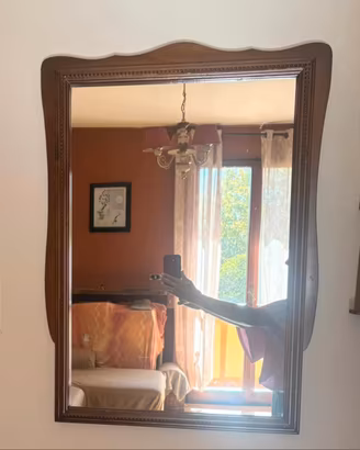 Specchio vintage in legno – stile classico