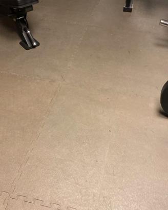 Pavimentazione gommata 42mq