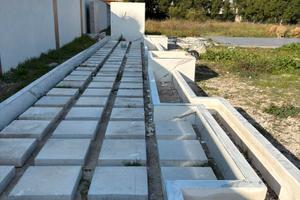 Terreno adatto a uso parcheggio autonoleggio