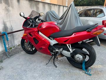 Honda VFR 800 F