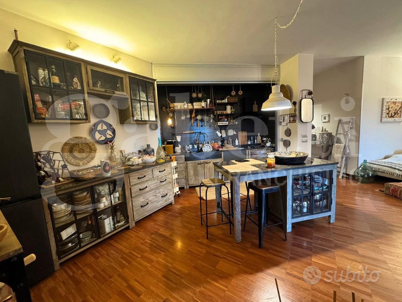 Apartment in Bari, Mungivacca, Municipio 2 - Altro
