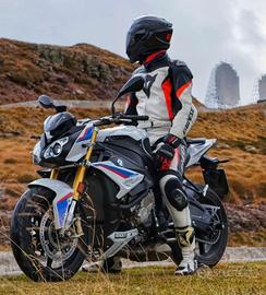 BMW S1000R anno 2017 GOMME e TRASMISSIONE NUOVI