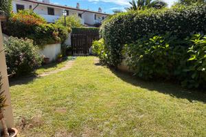 Appartamento luminoso con giardino