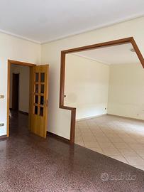 Appartamento a Gela, via Perugia 127,