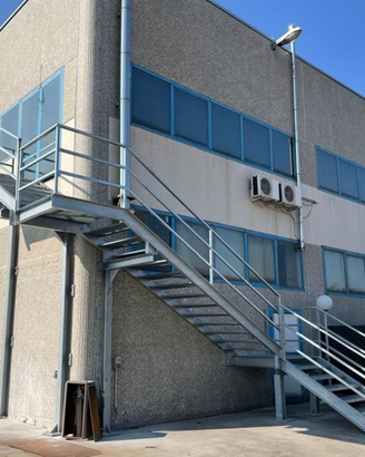 Capannone artigianale industriale