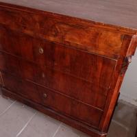 comò in legno massello perfetto