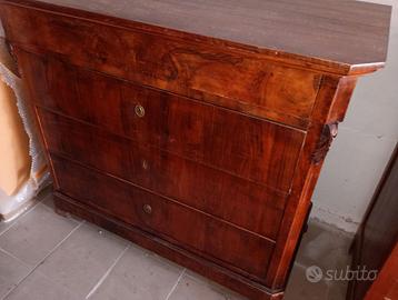 comò in legno massello perfetto