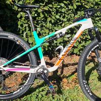 MTB CANYON LUX WORLD CUP CF7